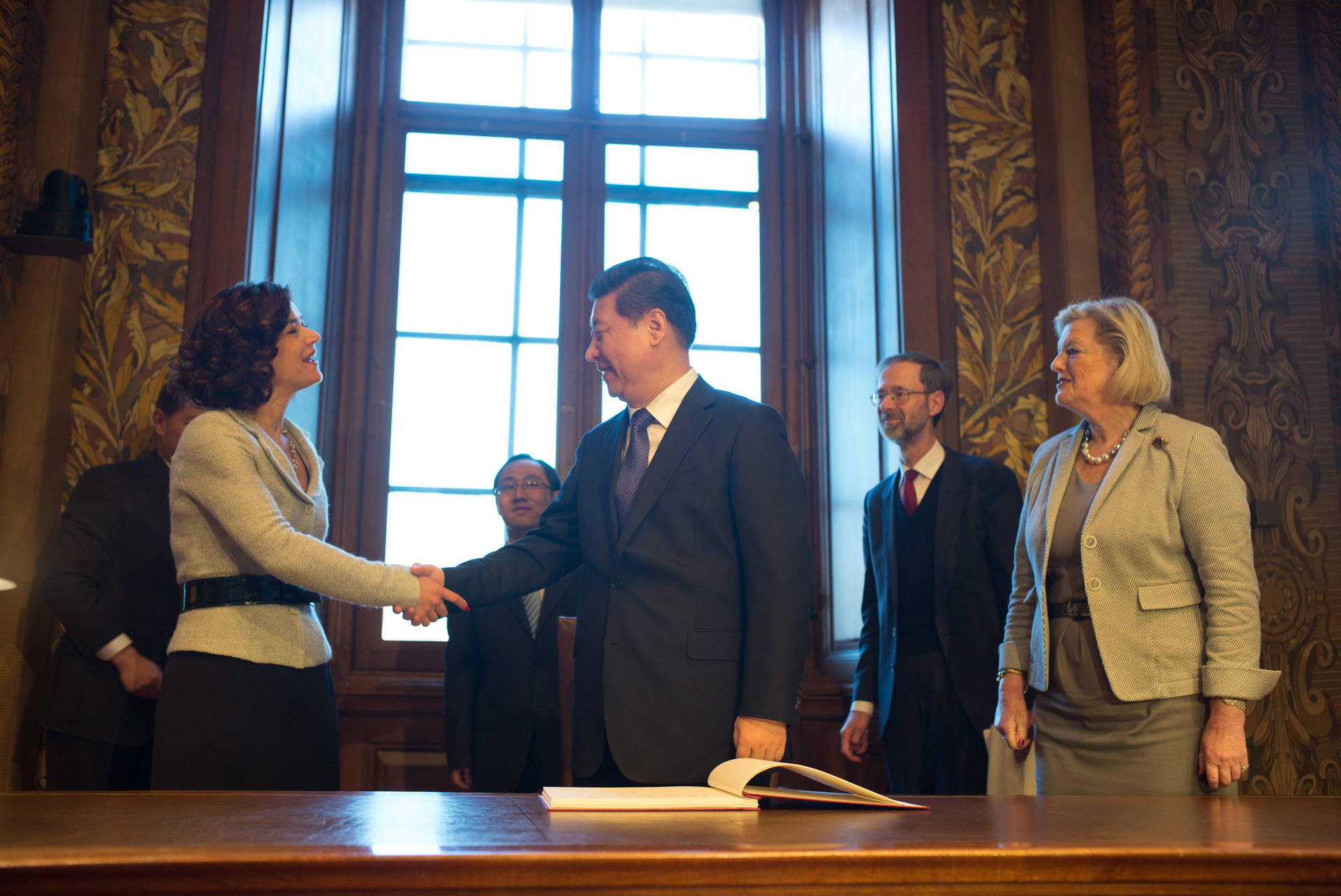 Ontvangst in de plenaire zaal 