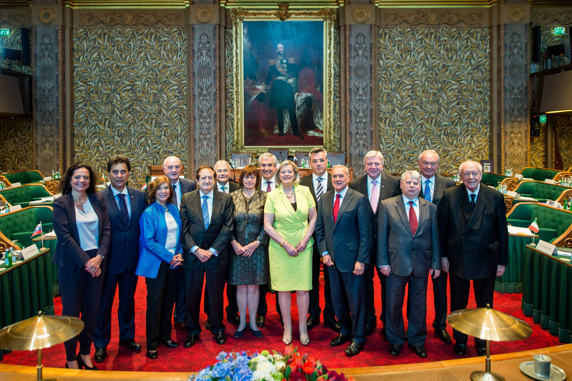 De Senaatsvoorzitters bijeen in de plenaire zaal van de Eerste Kamer