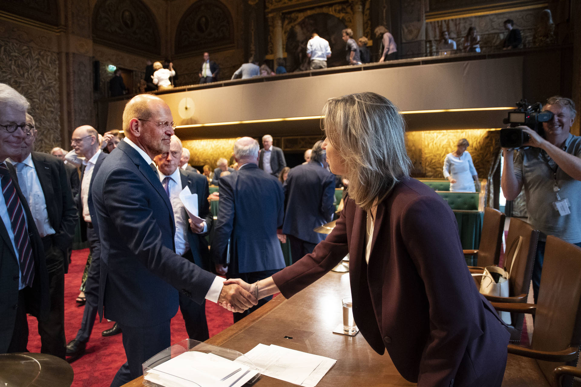 Felicitaties voor minister Ollongren van senator Engels (D66)