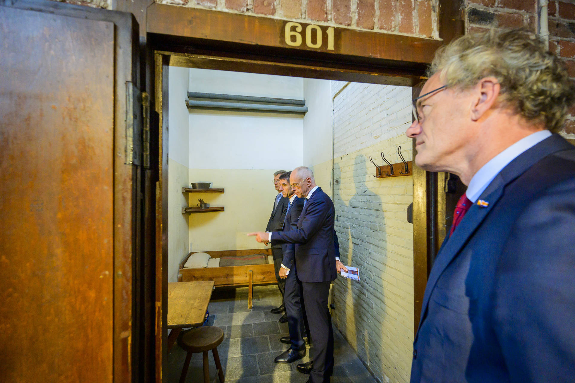 Voorzitter bij opening Nationaal Monument Oranjehotel