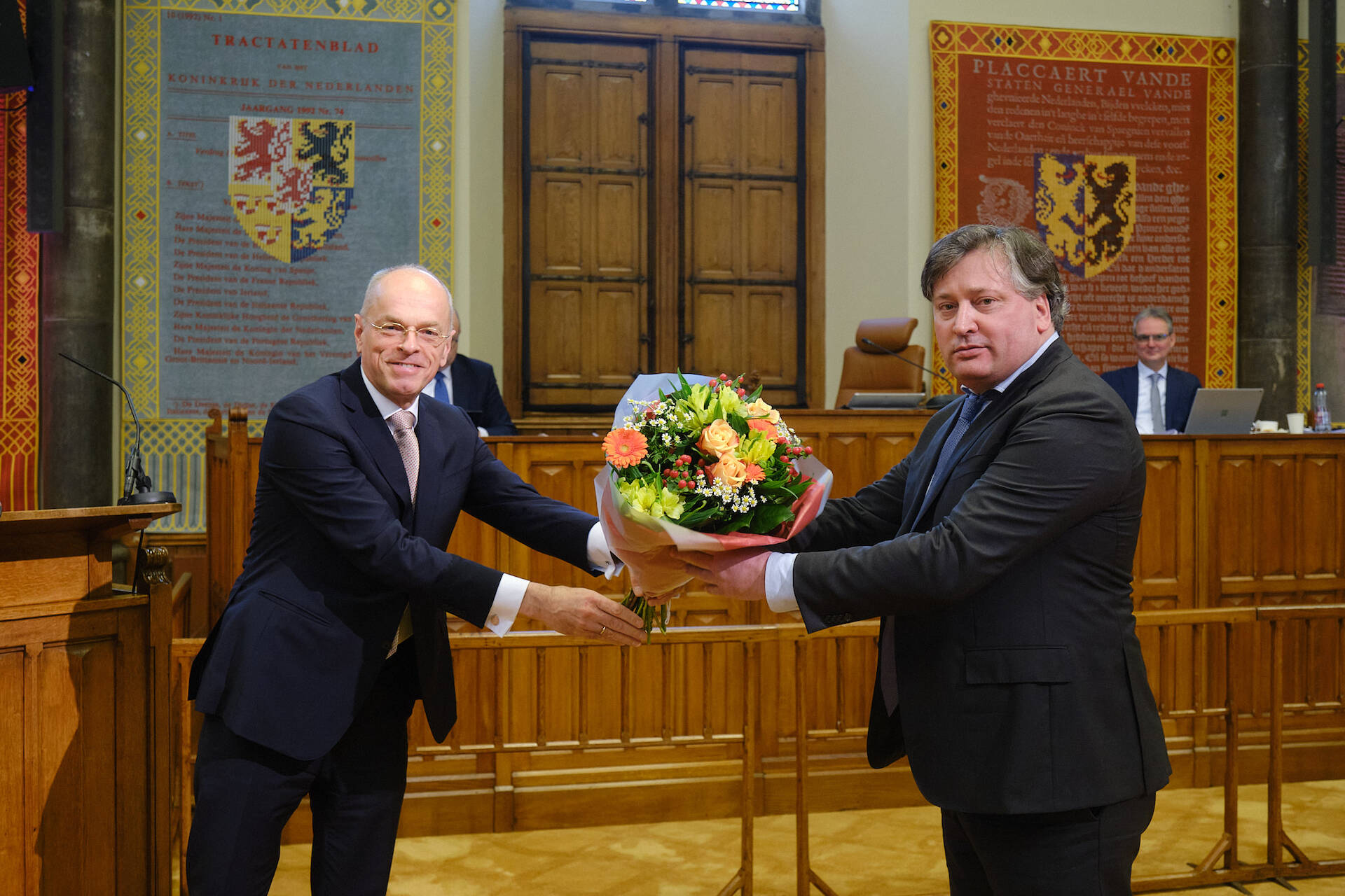 Felicitaties voor senator Baljeu (Fractie-Otten) die in het debat zijn maidenspeech hield