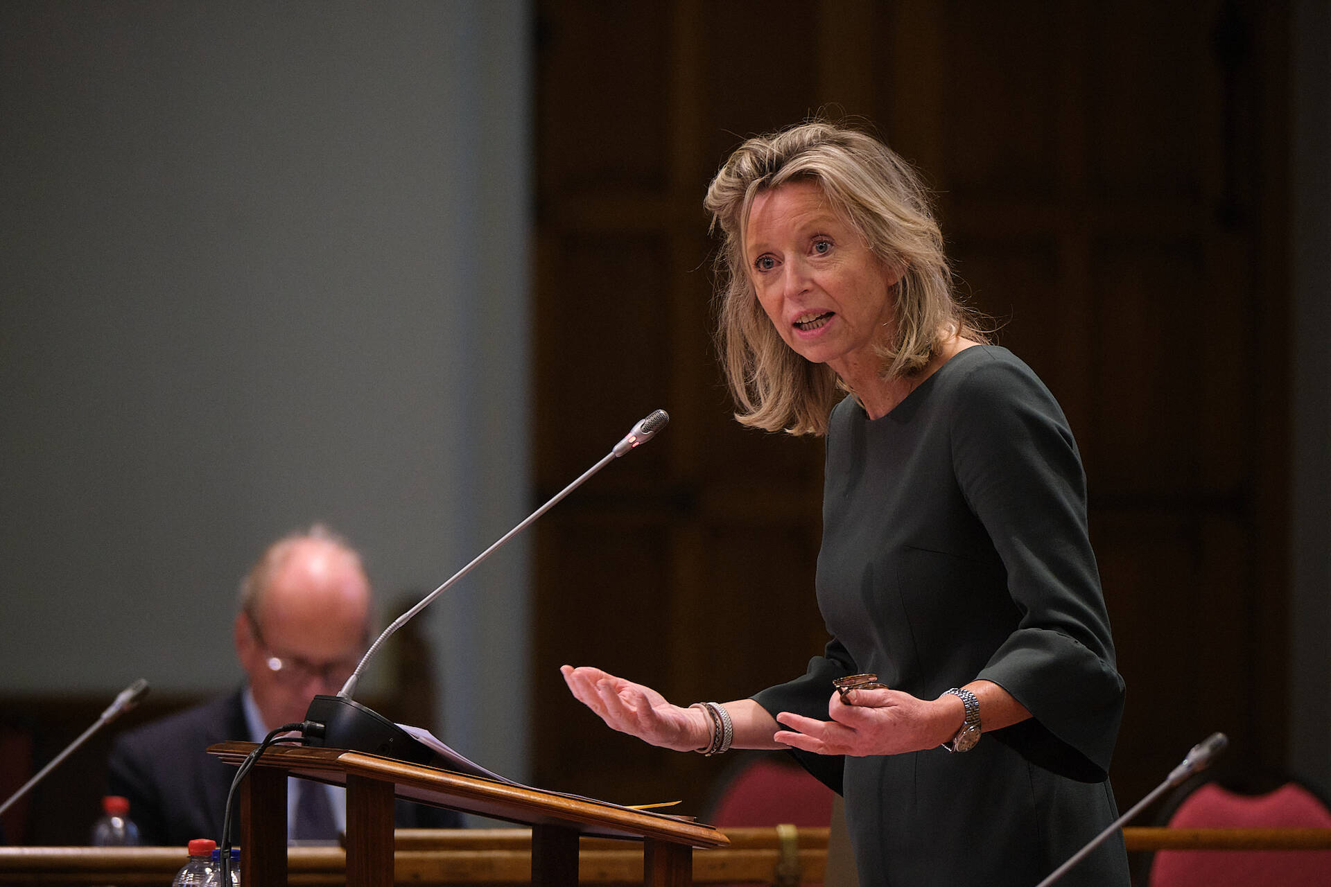 Minister Ollongren tijdens het debat op 6 juli 2021