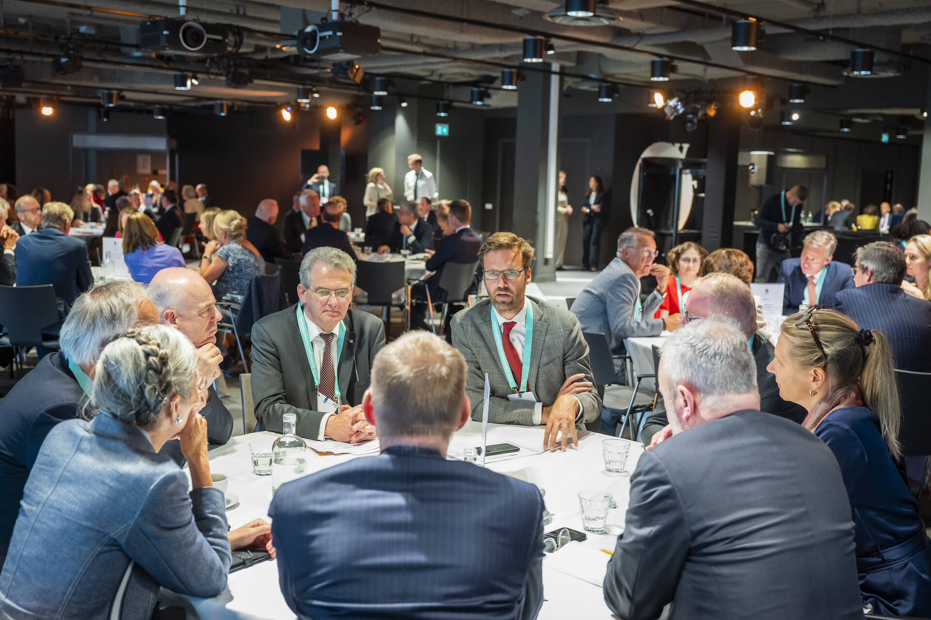 Gesprek tussen ambassadeurs en Kamerleden - 3