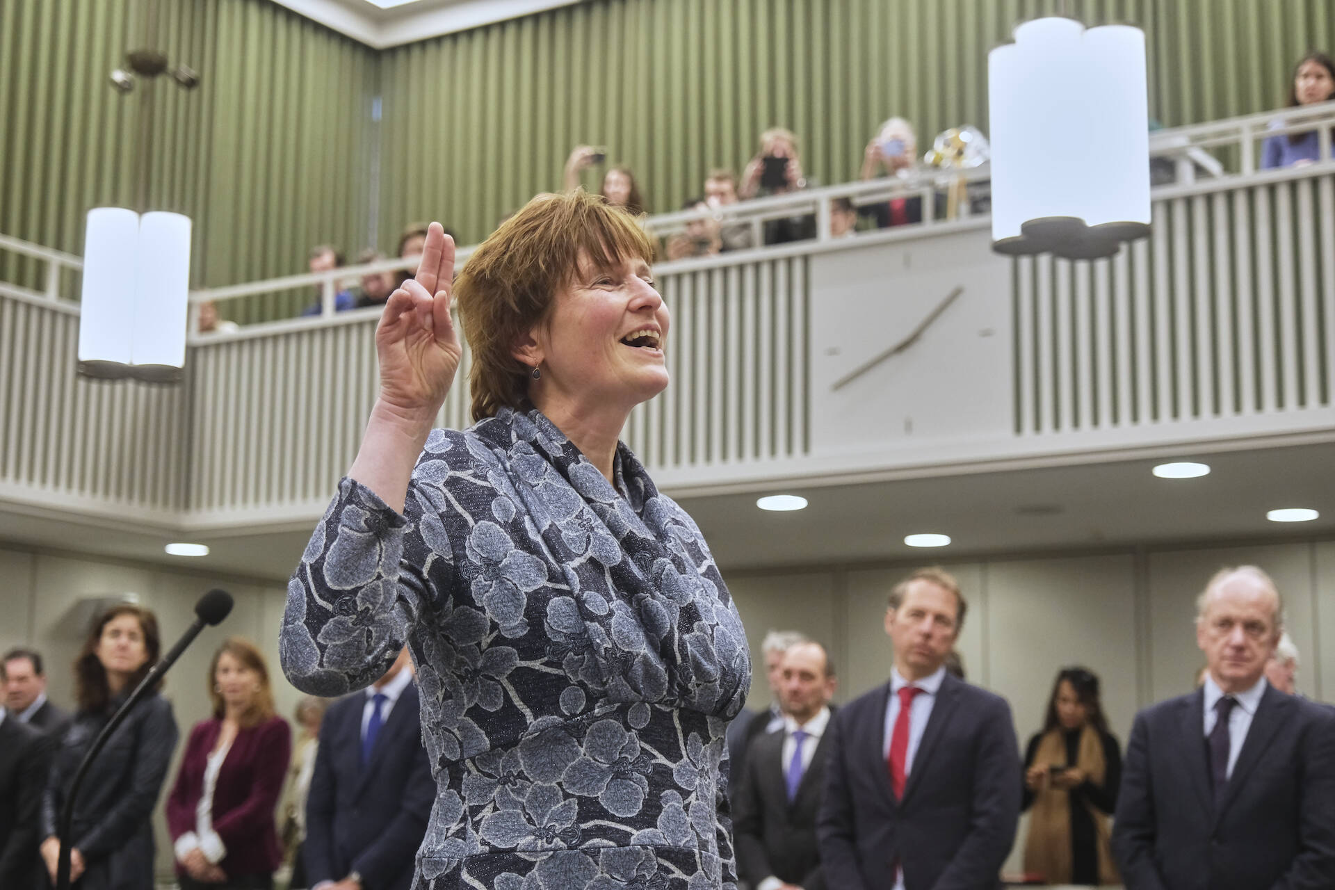 Kennedy-Doornbos (ChristenUnie) tijdens de eedaflegging