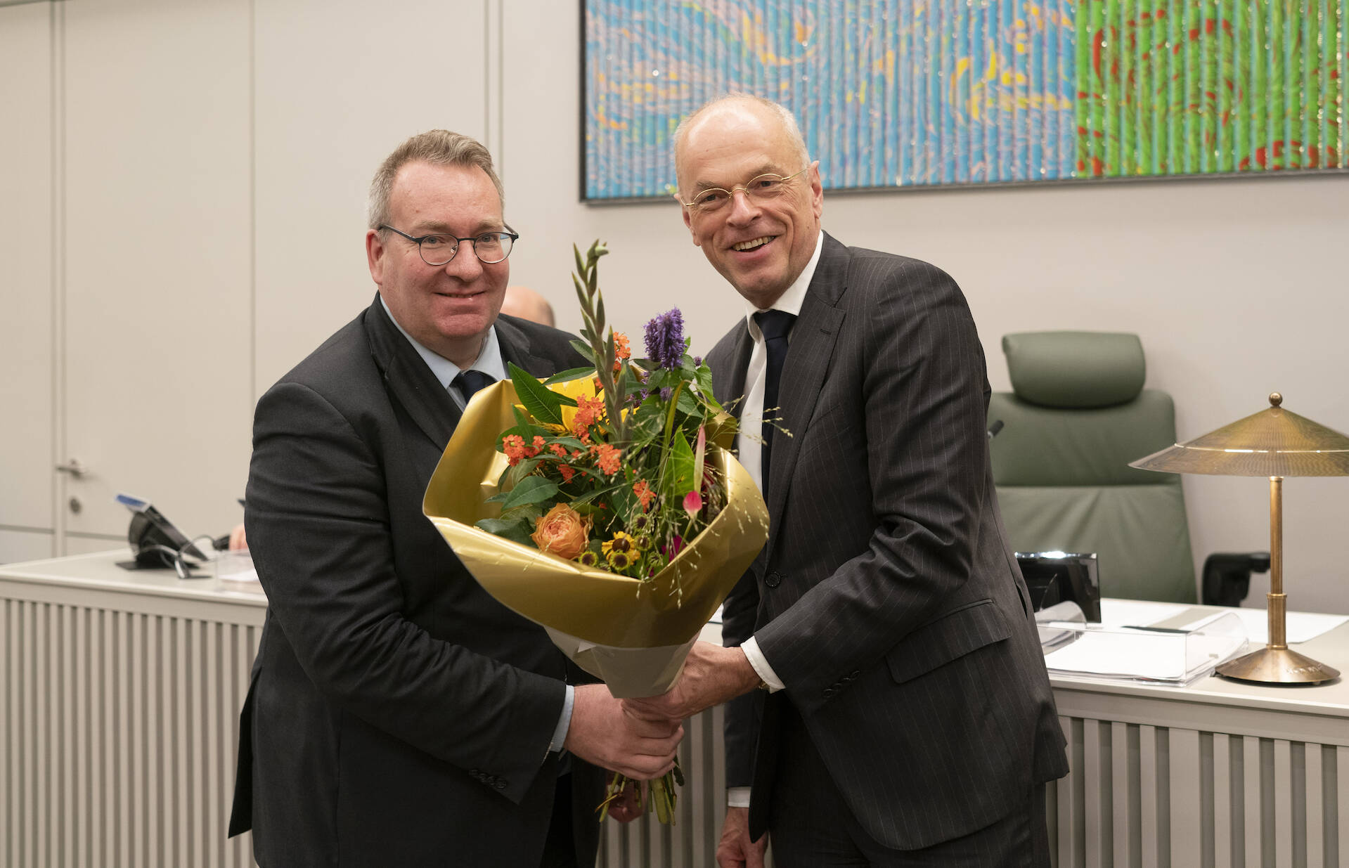 Felicitaties voor Walenkamp van Kamervoorzitter Bruijn