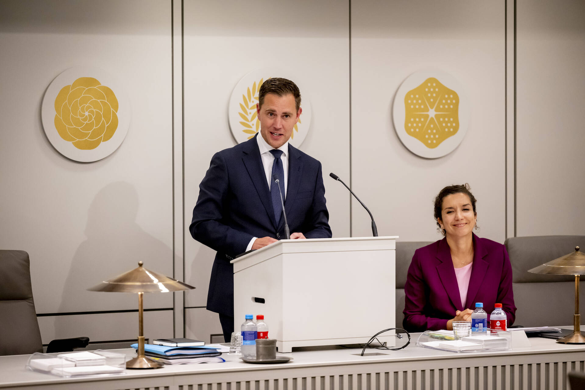 Minister Heinen van Financiën tijdens het debat op 9 juli 2024