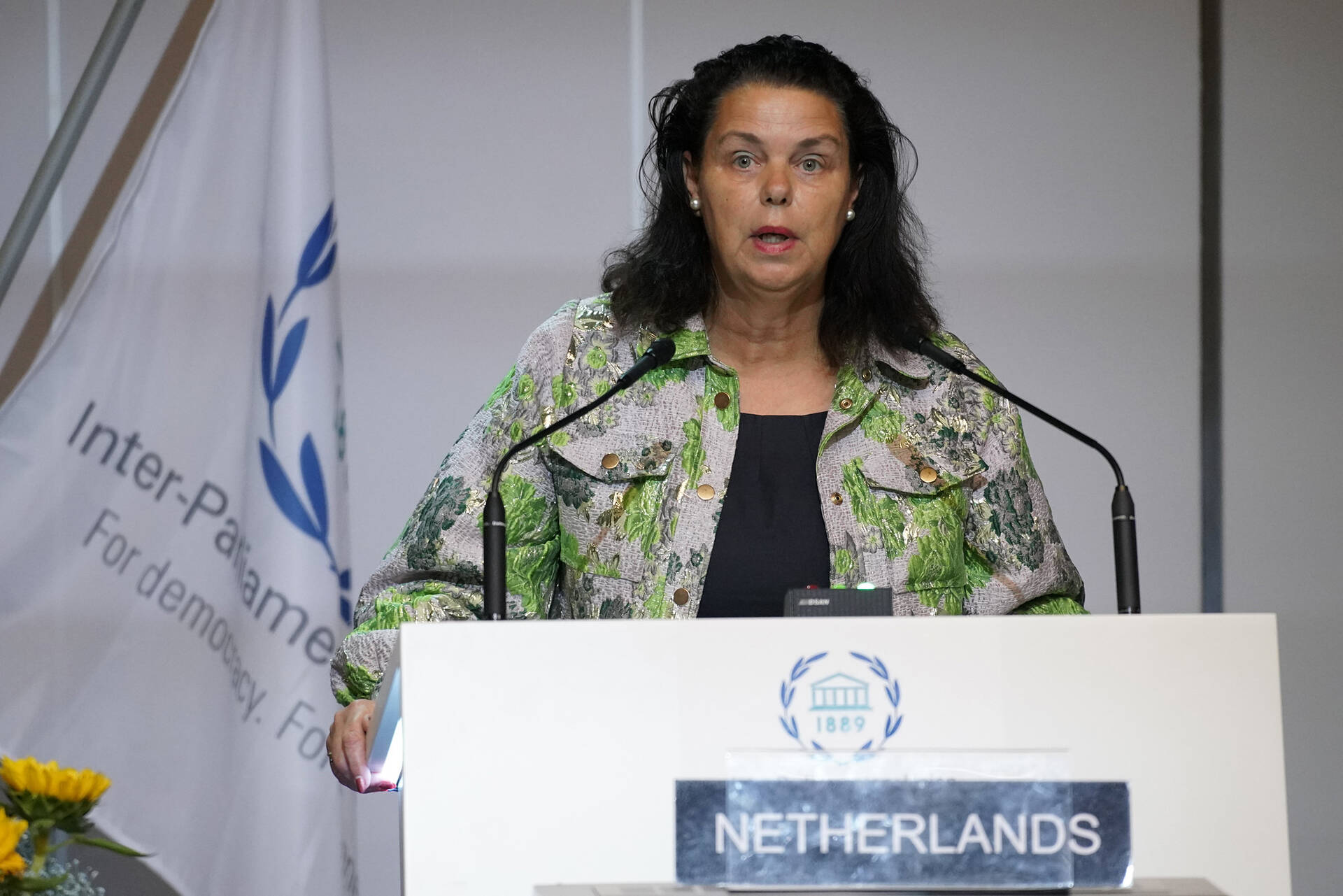 Senator Van Langen-Visbeek